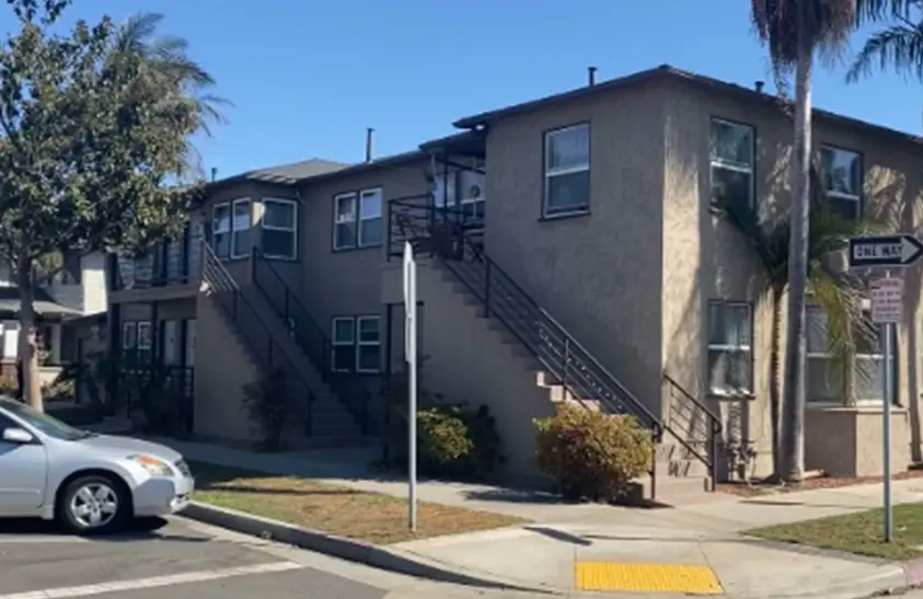 写真:Gaviota Ave, Long Beach, CA 90802